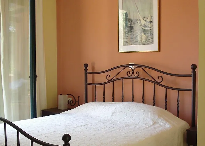 Ionian Breeze * Frínion