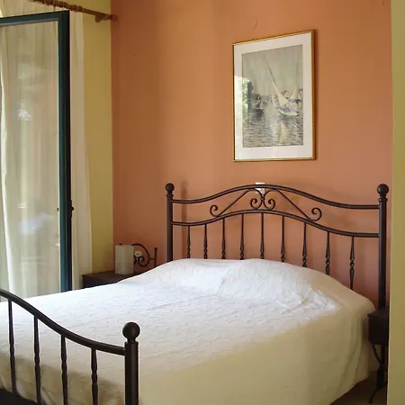 Ionian Breeze * Frínion